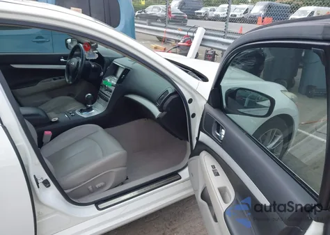 2009 Infiniti G37 Journey z USA, uszkodzony, nr VIN JNKCV61E99M305013